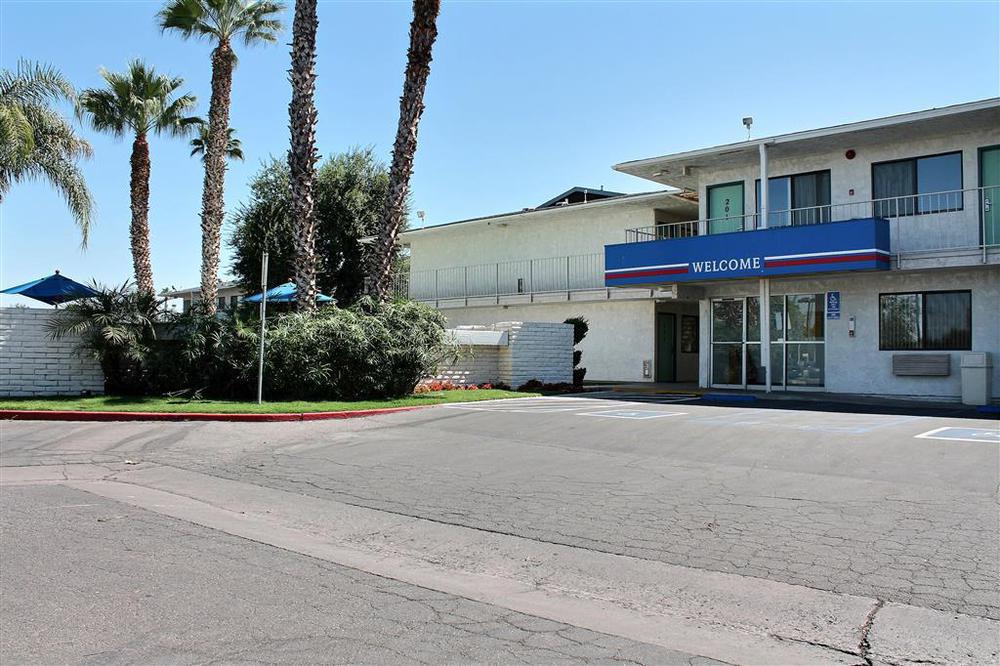 Motel 6-Bakersfield, Ca - South Екстериор снимка