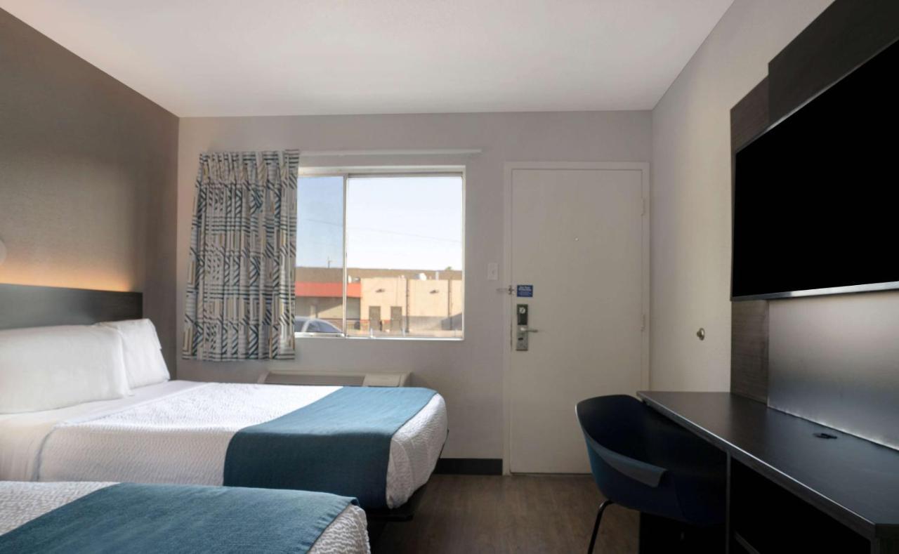 Motel 6-Bakersfield, Ca - South Екстериор снимка